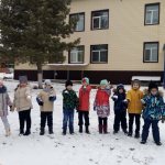 Прогулка «Наблюдение за первым снегом» в подготовительной группе